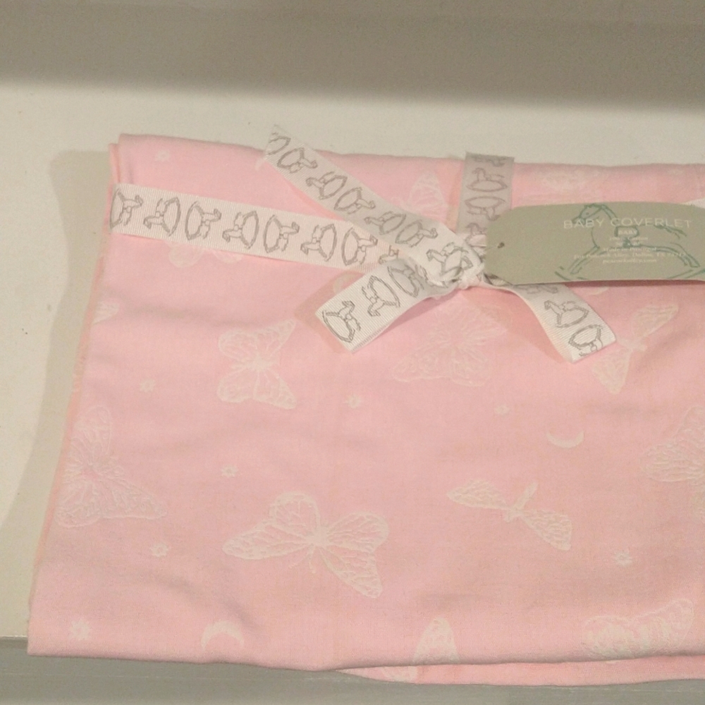 PEACOCK ALLEY $125 LUXURY BABY COVERLET